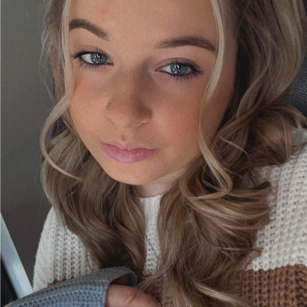 Meet your Posher, Amanda